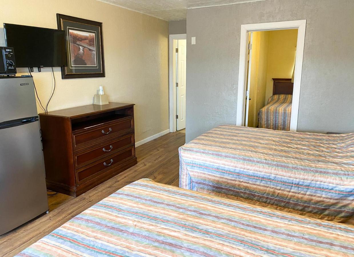 Guest Ranch Motel تشيني المظهر الخارجي الصورة
